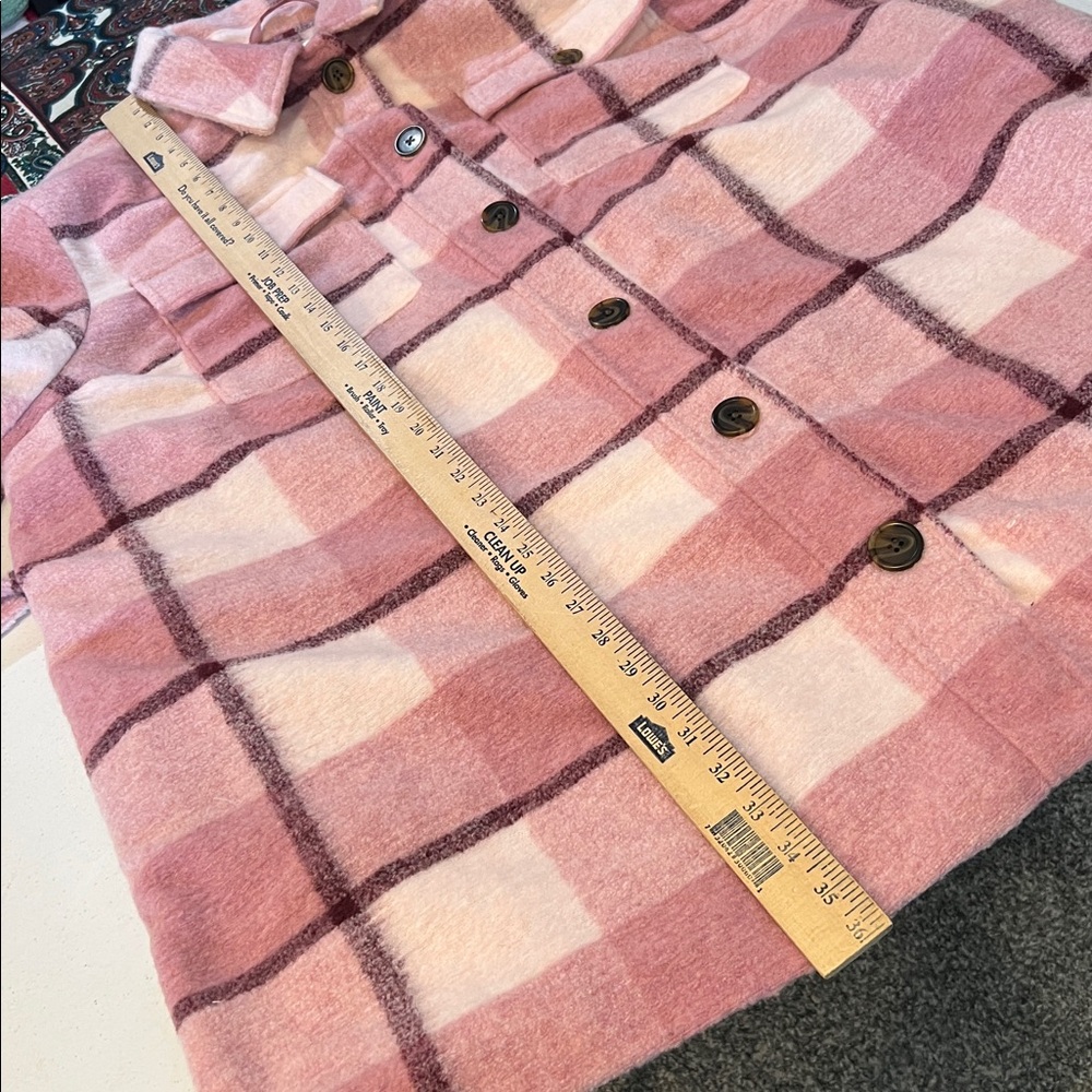 #22. Pink plaid jacket. 3x - Picture 12 of 14